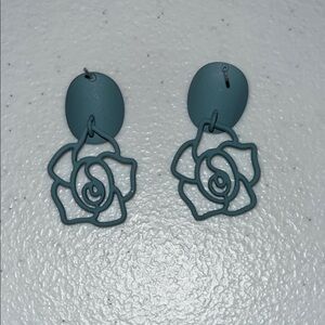 Elegant dusty Blue Floral Earrings